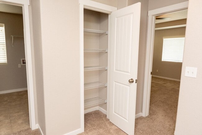 Building Photo - 7797 Wagonwood Pl