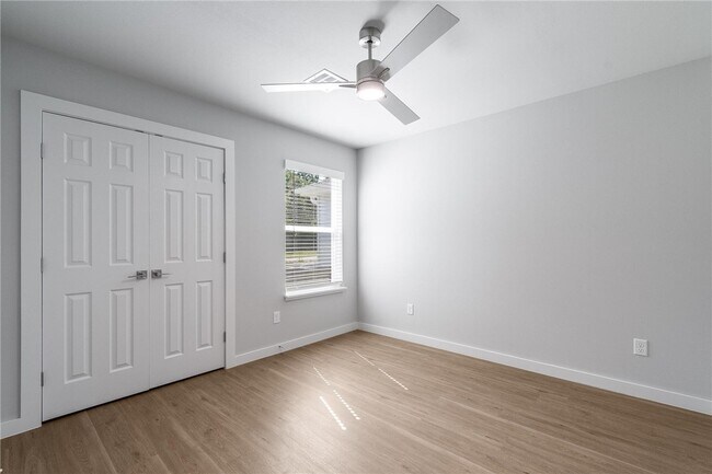 Building Photo - 6300 NW Kathleen St