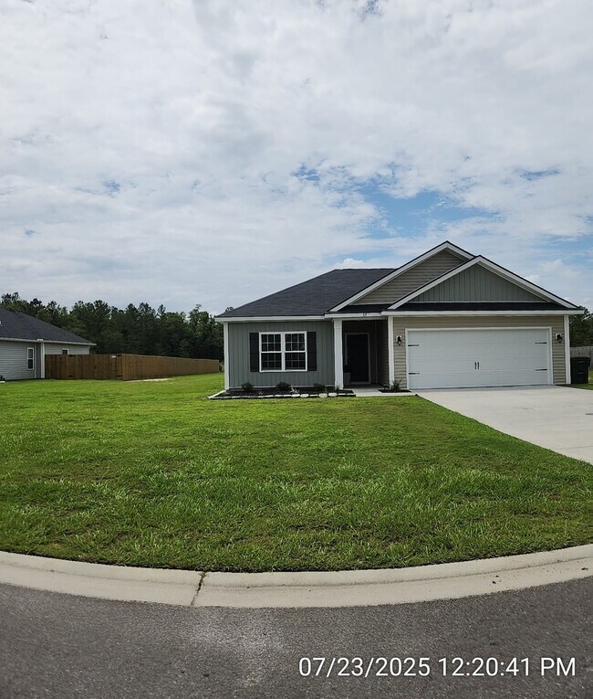 Building Photo - 64 Sunflower Cir NE