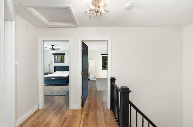 Building Photo - Modern Elegance Meets Mt. Lookout Charm – ...