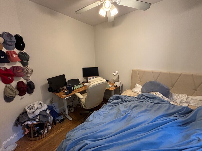 Building Photo - 16 Irving St