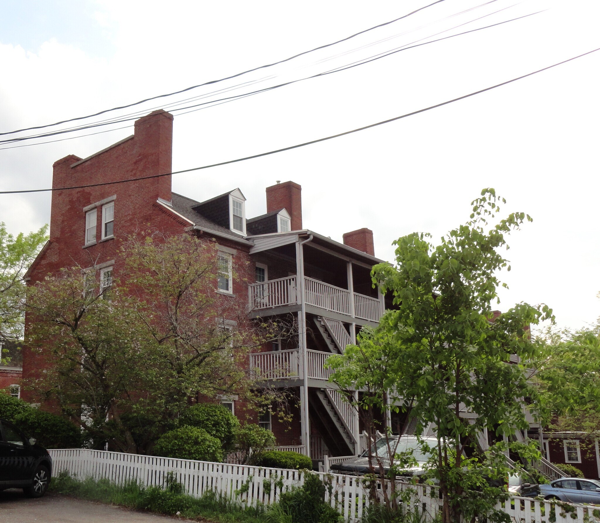 Building Photo - 125 West Merrimack St