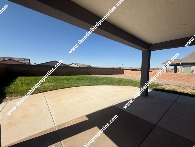 Building Photo - Great 4 bedroom home - Rio Rancho
