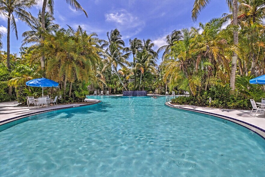 Building Photo - 28 Merganser Ln