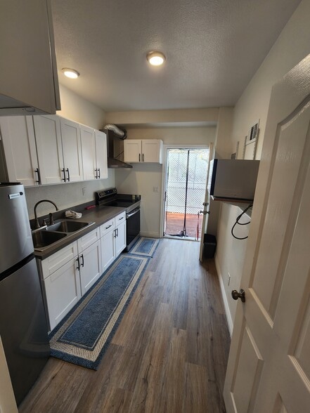 Building Photo - 3972 Mylinda Dr