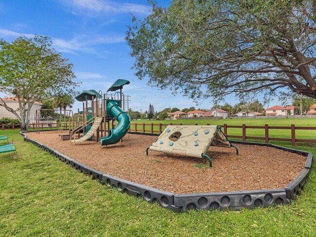 Building Photo - 11050 Nautilus Dr