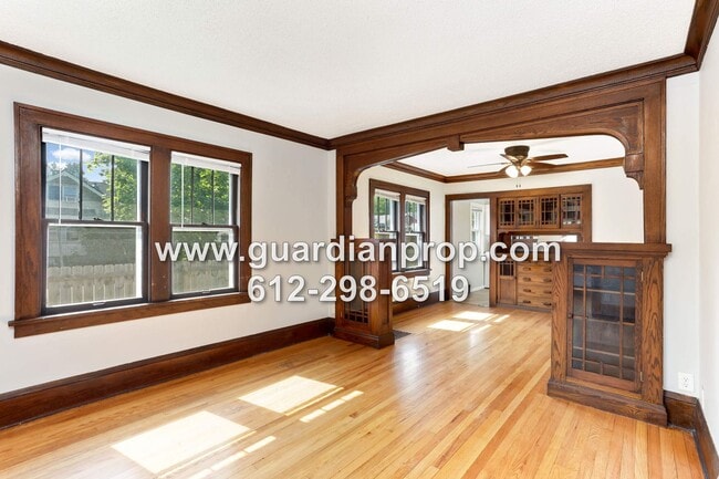 Building Photo - House Available August 1, HW Floors & Buil...