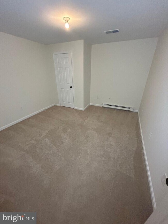 Building Photo - 3816 Ridgelea Dr
