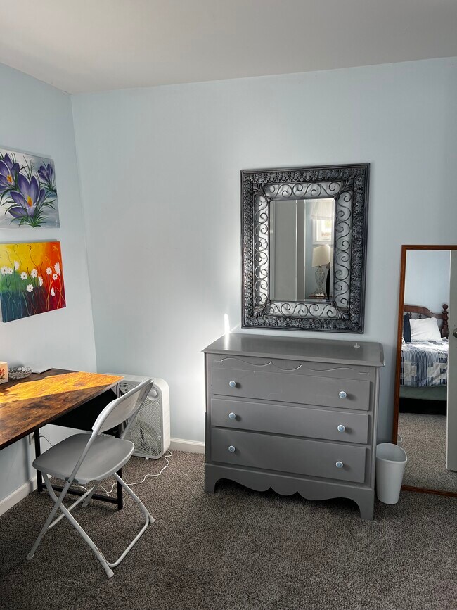 Bedroom 1 - 2978 Intertown Rd