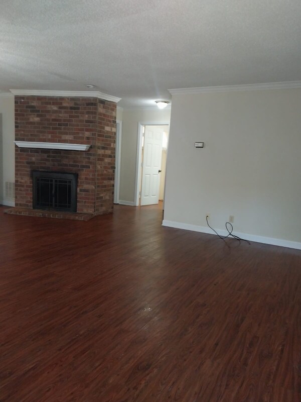 Building Photo - 120 Arcadia Ln