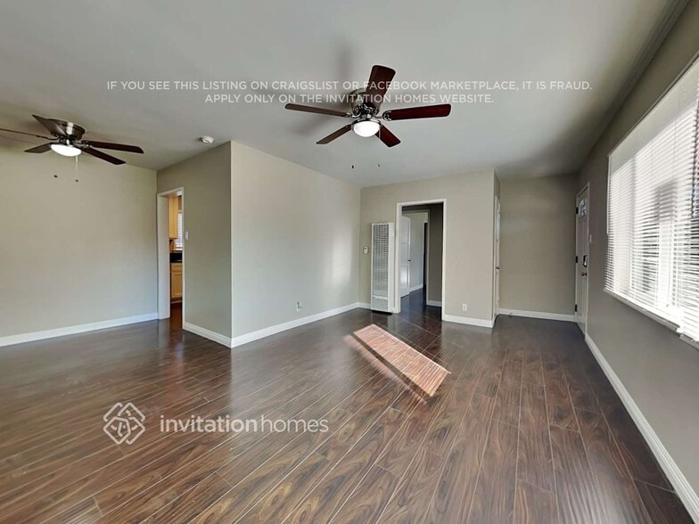 Building Photo - 2229 Wesleygrove Ave