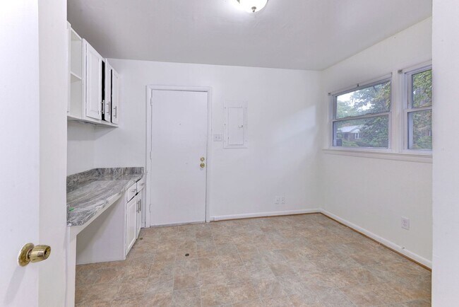 Building Photo - Call Eric Thompson at (757) 685-3174 for more information