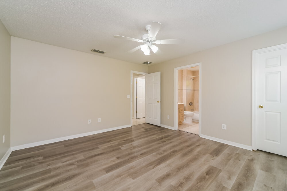 Building Photo - 213 Owenshire Cir