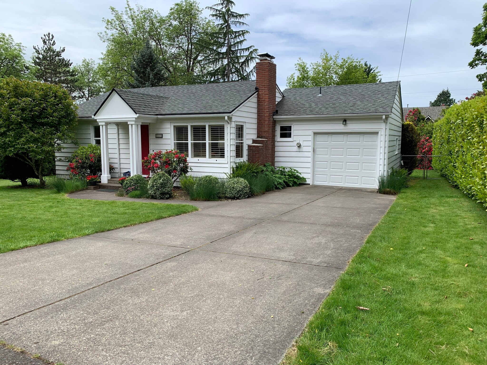 Park Inside - 8535 SW 58th Ave