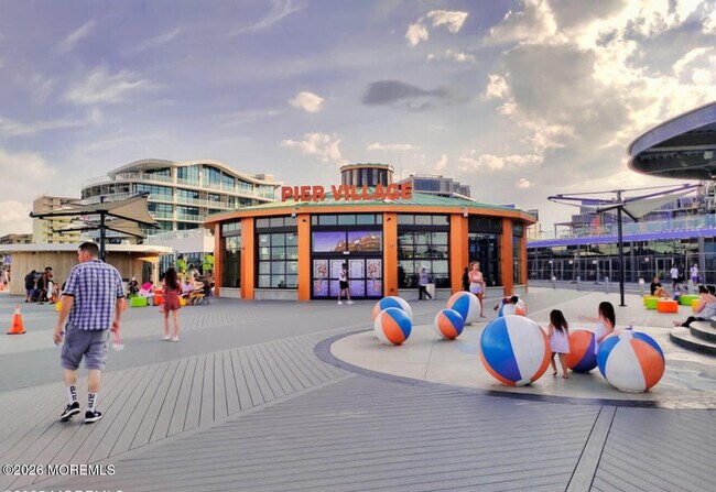 Building Photo - 83 Hennessey St