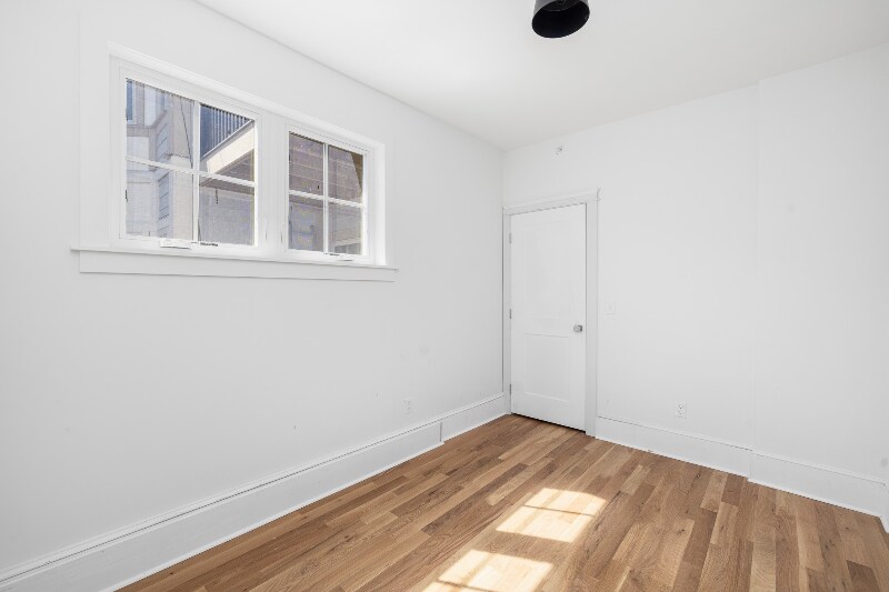 Building Photo - 293 Governor St