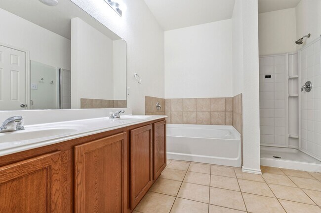 Building Photo - Welcome Home 3-2-2 Melissa ISD