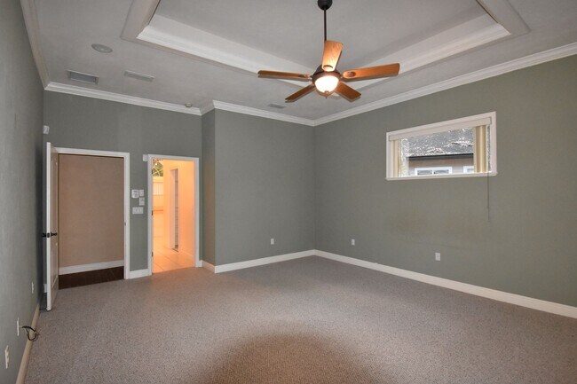Building Photo - 2414 SW 98 Dr