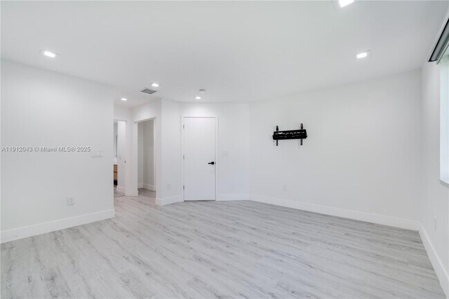 Building Photo - 11583 NW 69th Terrace