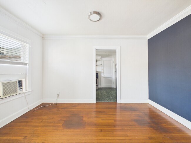 Building Photo - 1920 Richmond Ave.