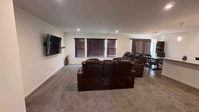 Building Photo - 75 Sweetgum Ln