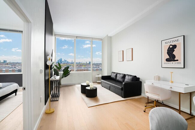 Building Photo - 648 Jackson St