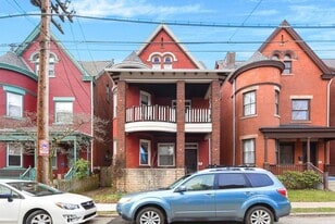 Building Photo - 837 N St Clair St