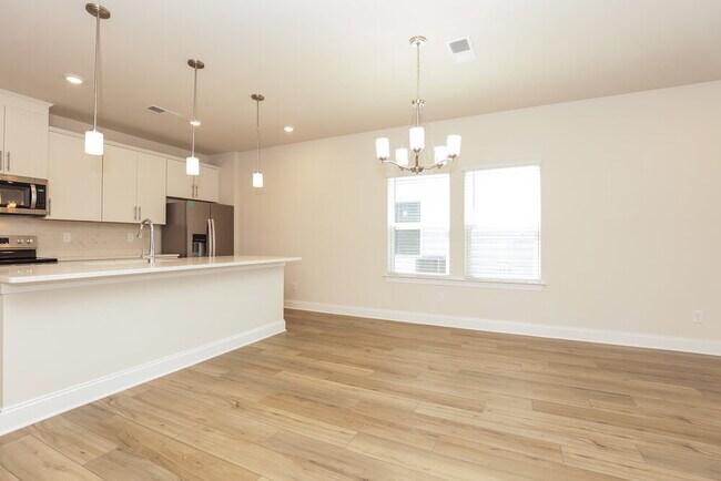 Building Photo - 7402 Blue Gable Rd