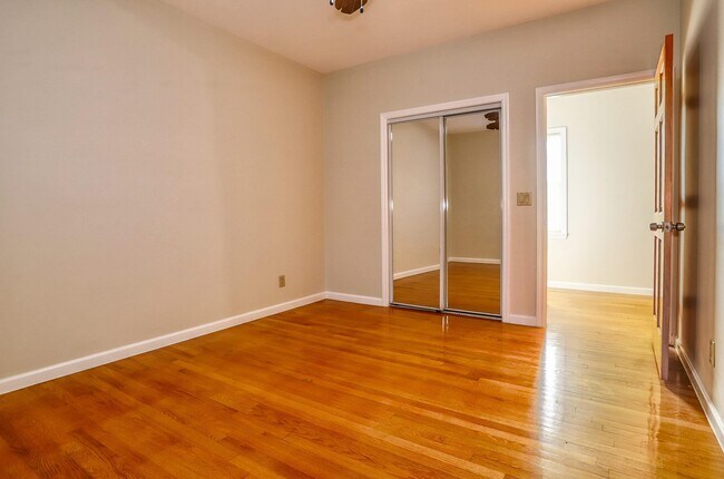 Building Photo - 24 Emerson Ave