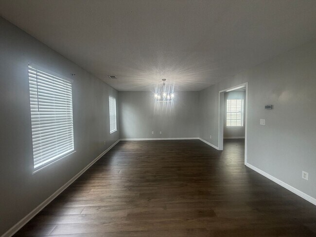 Building Photo - 1755 Polaris Dr