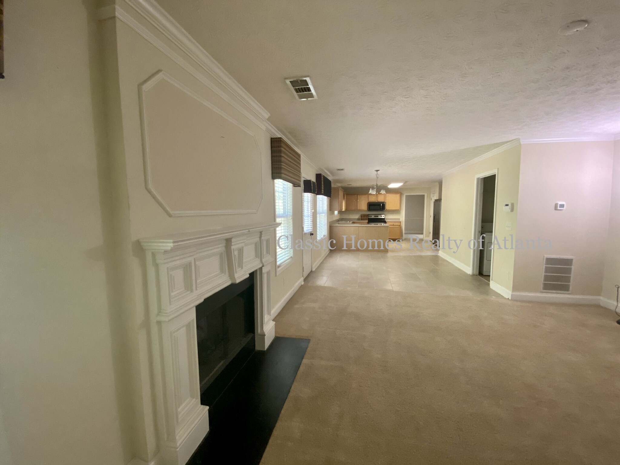 Living room to Kitchen View - 3080 Westheimer Rd