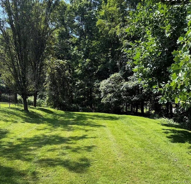 Building Photo - 5 Candlewood Ct