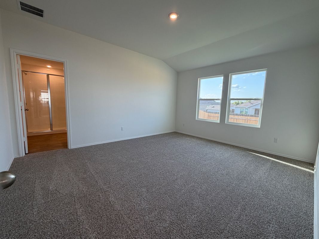 Building Photo - 350 San Juan Trl