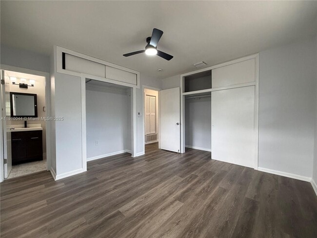 Building Photo - 8042 SW 89th St