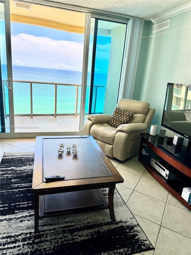 Building Photo - 2501 S Ocean Dr
