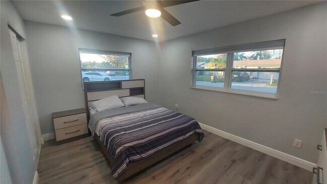 Building Photo - 1811 Forest Dr