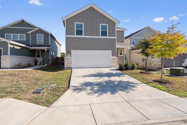 Building Photo - 222 Jaycen Ln