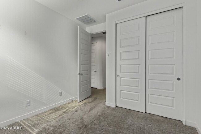 Building Photo - 4942 N 194th Dr