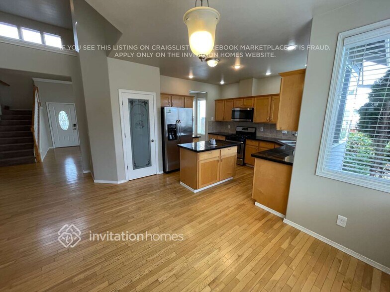 Building Photo - 16503 136th Ave E