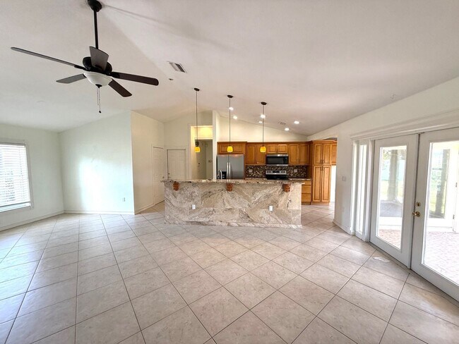 Building Photo - Spacious 3-Bed/2-Bath Home for Rent! Saras...
