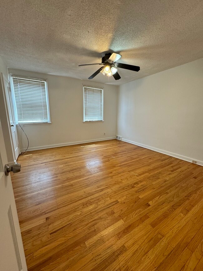Master bedroom 1 - 205 W Colonial St