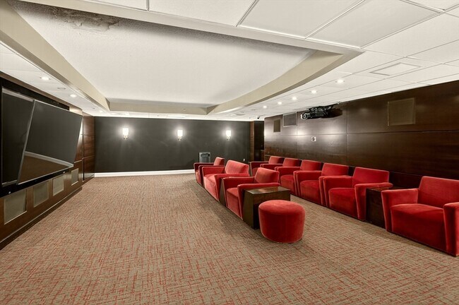 Building Photo - 8-12 Museum Way