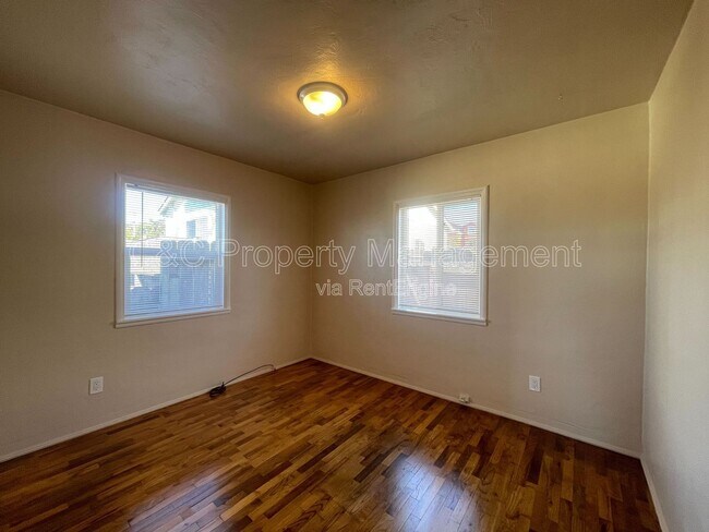 Building Photo - 1234 Circle Ave