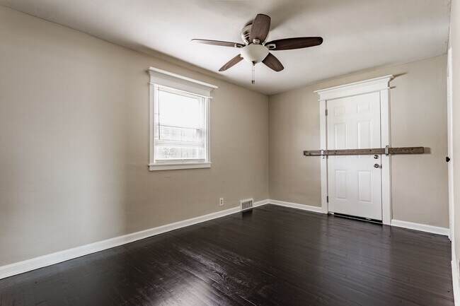 Building Photo - AVOID SCAMMERS!! WE DO NOT POST ON CRAIGSLIST!! Charming 2 Bedroom, 1 Bath brick home a block fro...