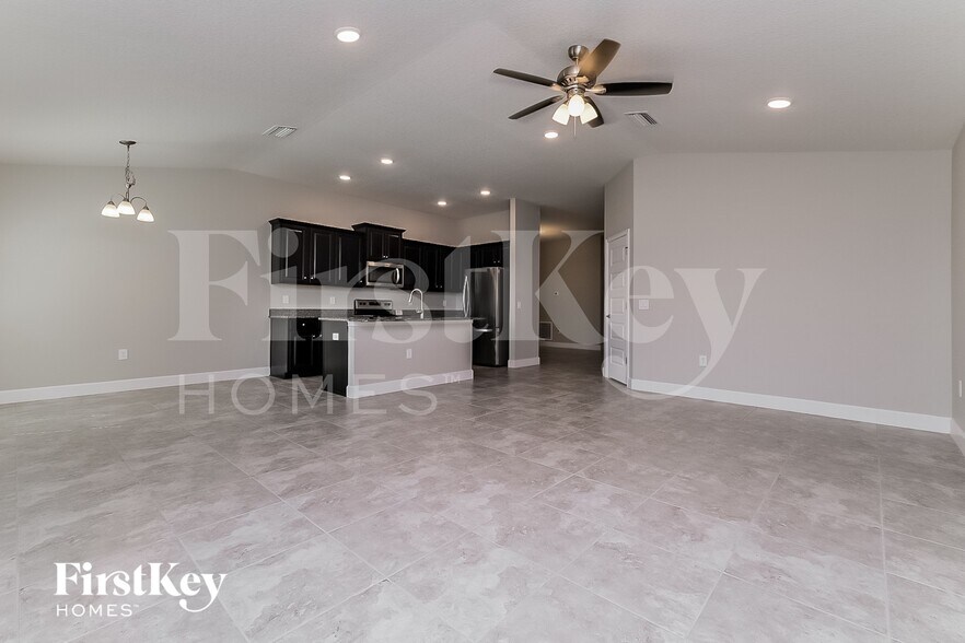 Building Photo - 14428 Potterton Cir