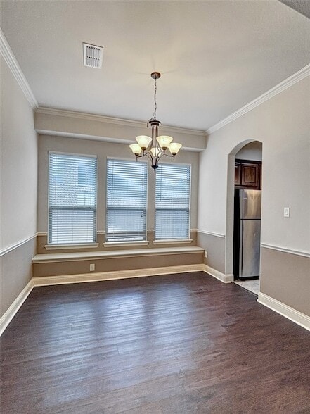 Building Photo - 341 Oxford Pl