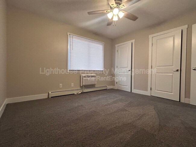 Building Photo - 2855 Taft Ave SW