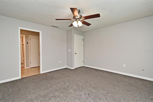 Building Photo - 512 Shane Cir