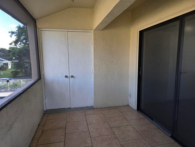 Building Photo - 12661 Westhampton Cir