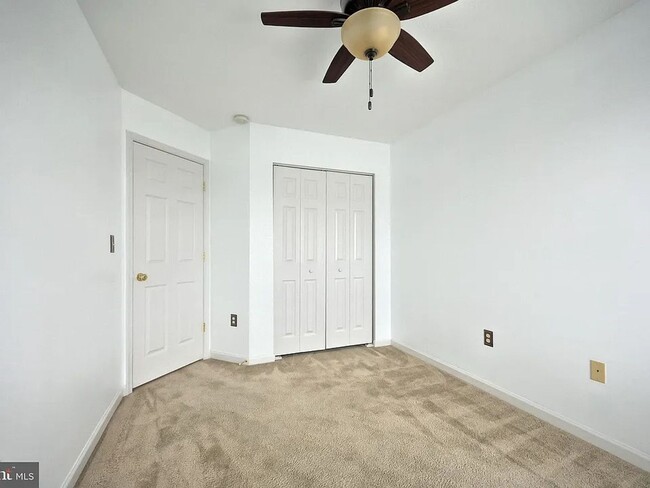 Building Photo - 1193 Ledge Dr